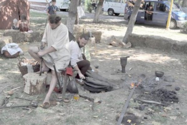 La Festivalul Antic Tomis, copiii au fost învăţaţi să se joace întocmai ca romanii
